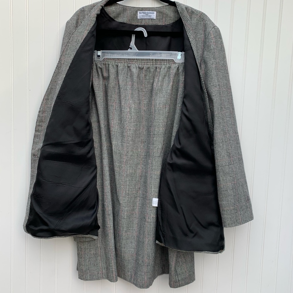Alfred Dunner 2 Pc Skirt Suit 44